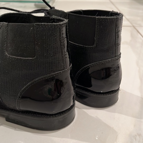Women’s ankle boots - Picture 3 of 3